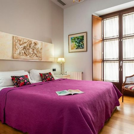Cathedral Apartment, First Floor Seville Exterior photo