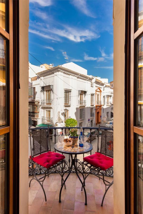 Cathedral Apartment, First Floor Seville Exterior photo